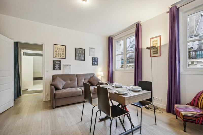 607 Paradis - Superb In * Paris